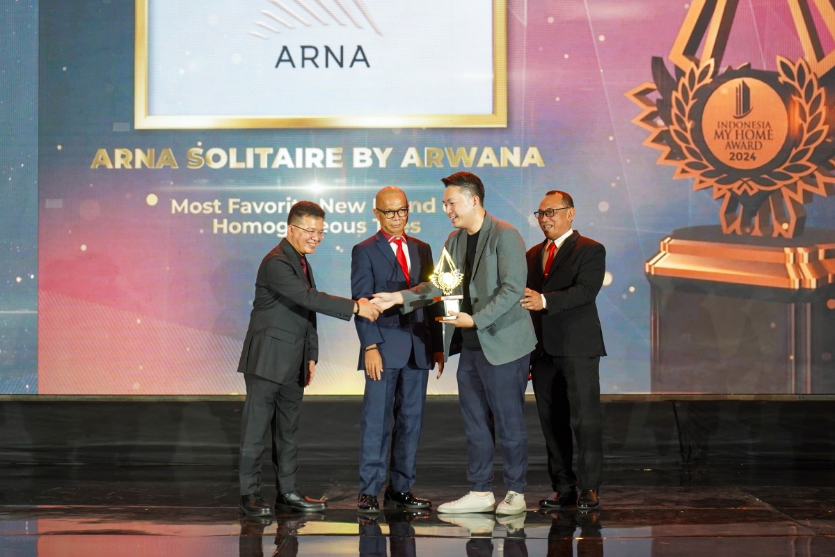 ARNA Solitaire awarded Most Favorite New Brand of Homogenous Tiles at Indonesia Property and Bank - Indonesia MyHome Awards 2024