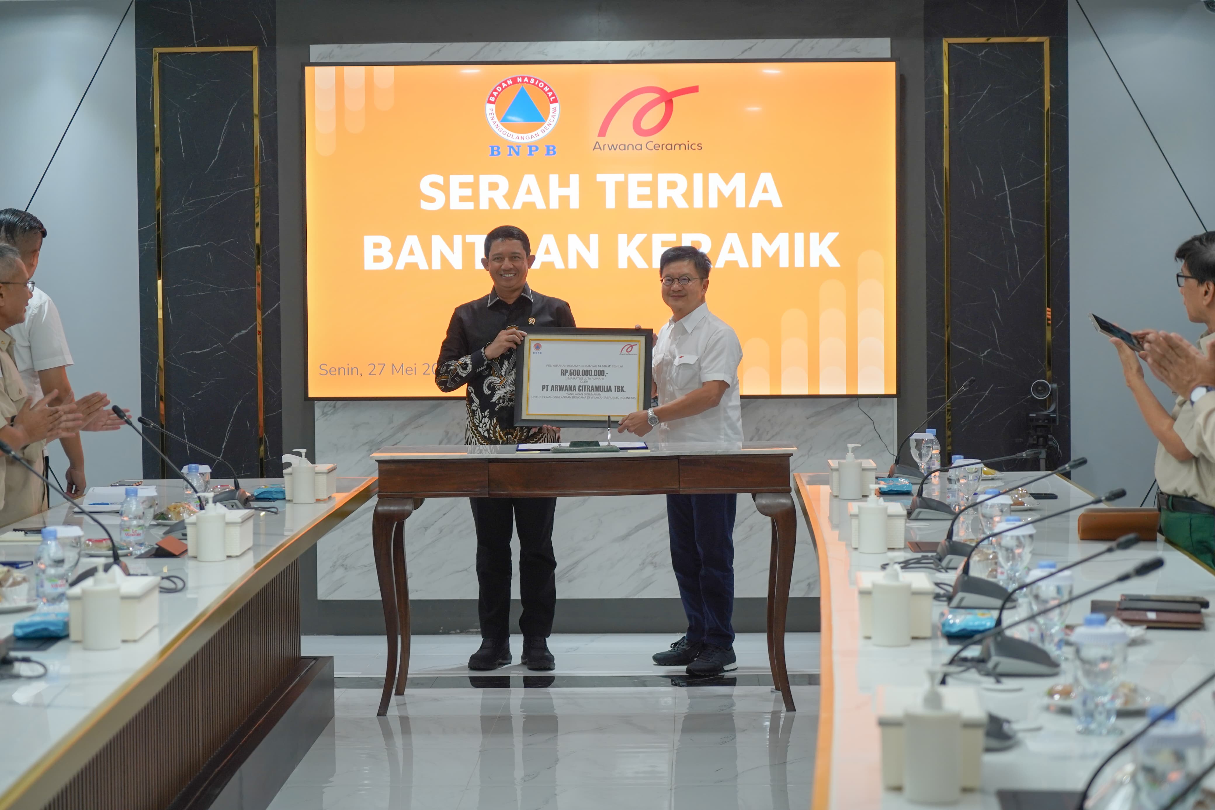 Arwana Ceramics donates ceramic tiles for disaster mitigation